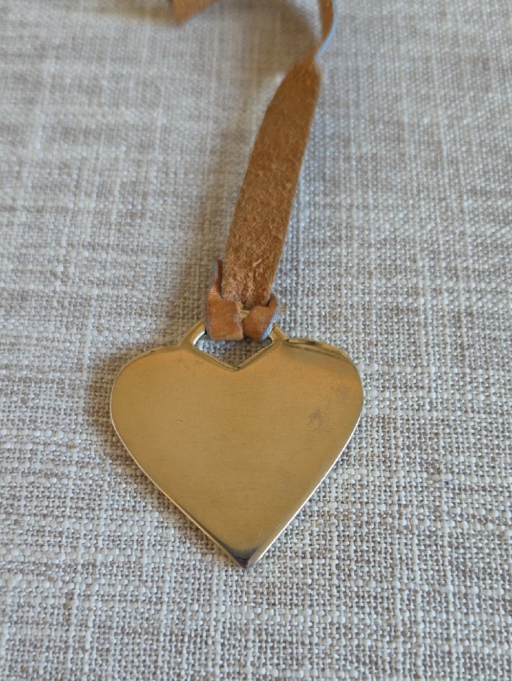 Dooney & Bourke Pink Heart Bag Hang Tag w/ Leather Strap. - Picture 5 of 7